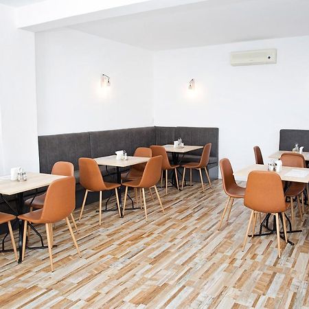 Hotel Terra Oradea Ngoại thất bức ảnh