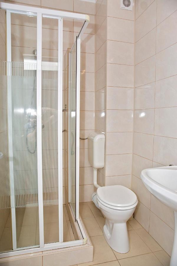 Hotel Terra Oradea Ngoại thất bức ảnh