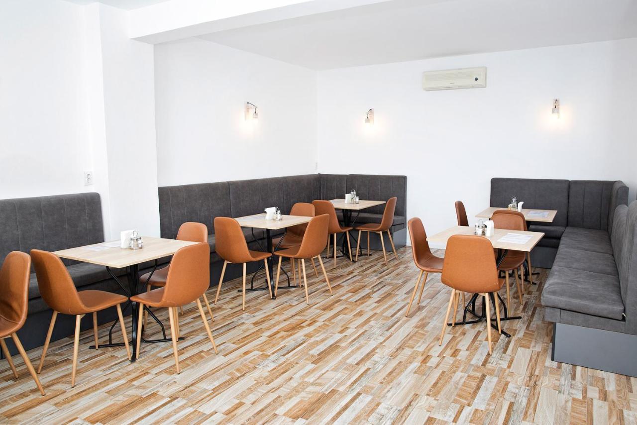 Hotel Terra Oradea Ngoại thất bức ảnh